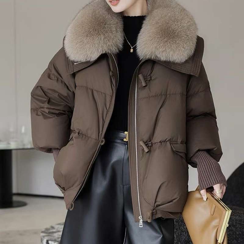 Women's Luxe Fur Collar Puffer Jacket - Winter Warmth & Style