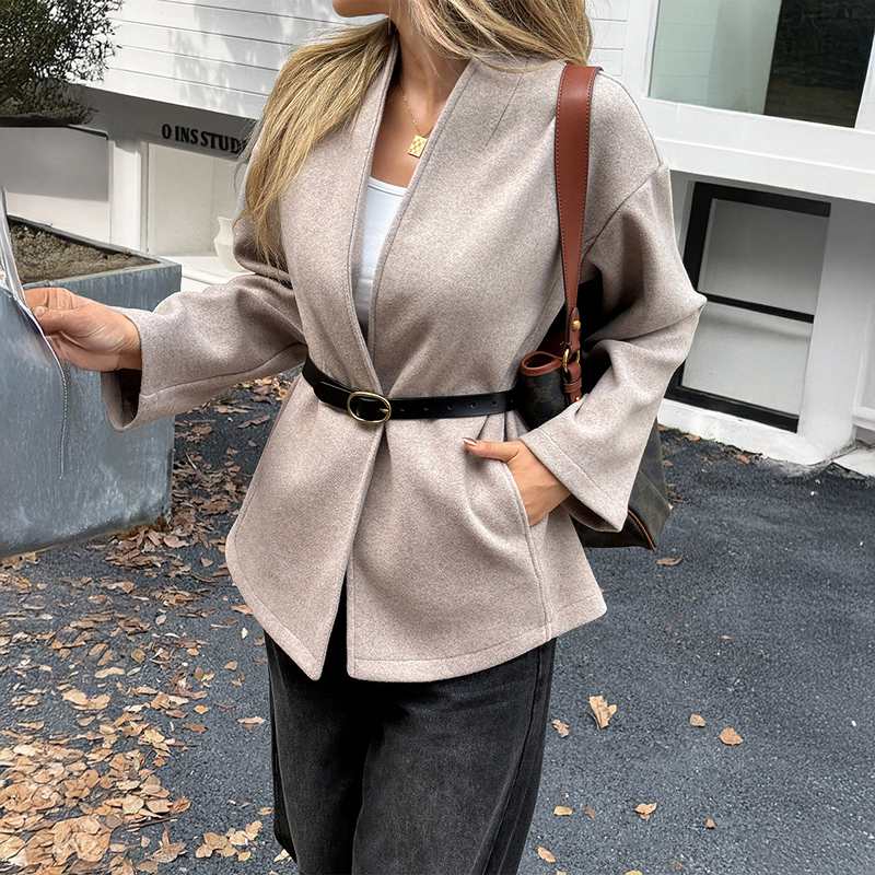 Elegant Minimalist Long Sleeve Coat