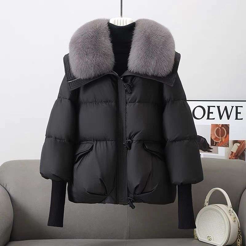 Women's Luxe Fur Collar Puffer Jacket - Winter Warmth & Style