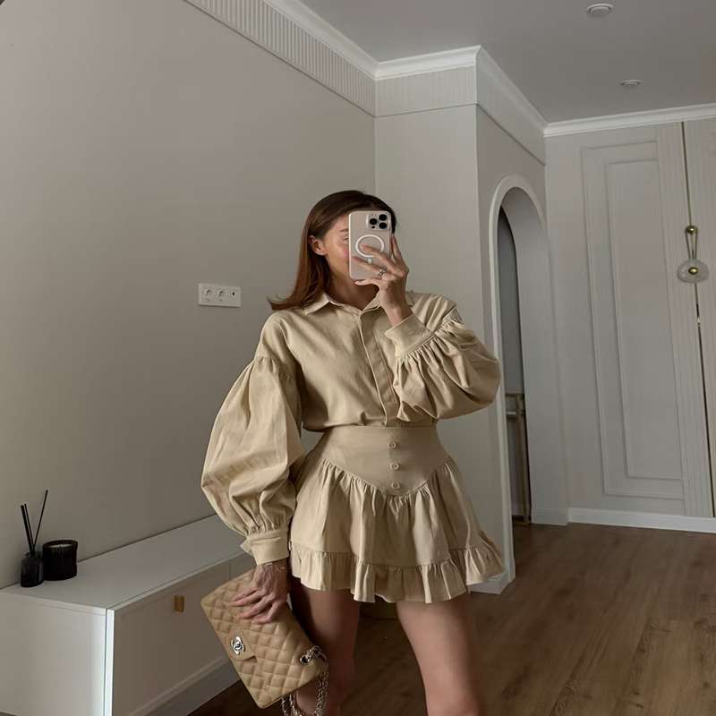 Elegant Lantern Sleeve Blouse & Ruffled Skirt Set