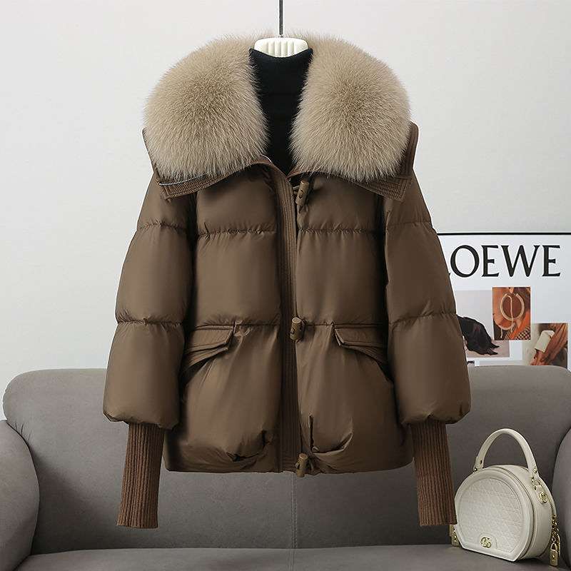 Women's Luxe Fur Collar Puffer Jacket - Winter Warmth & Style