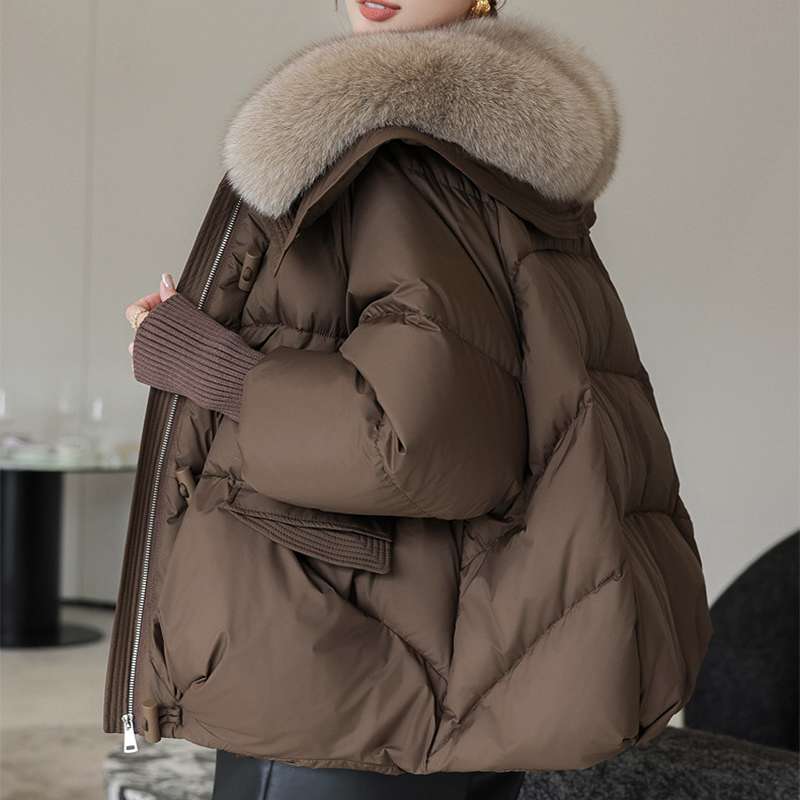 Women's Luxe Fur Collar Puffer Jacket - Winter Warmth & Style