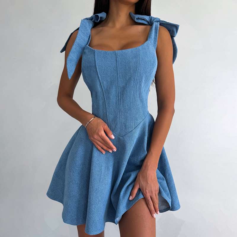 Elegant Square Neck Lace-Up Midi Dress